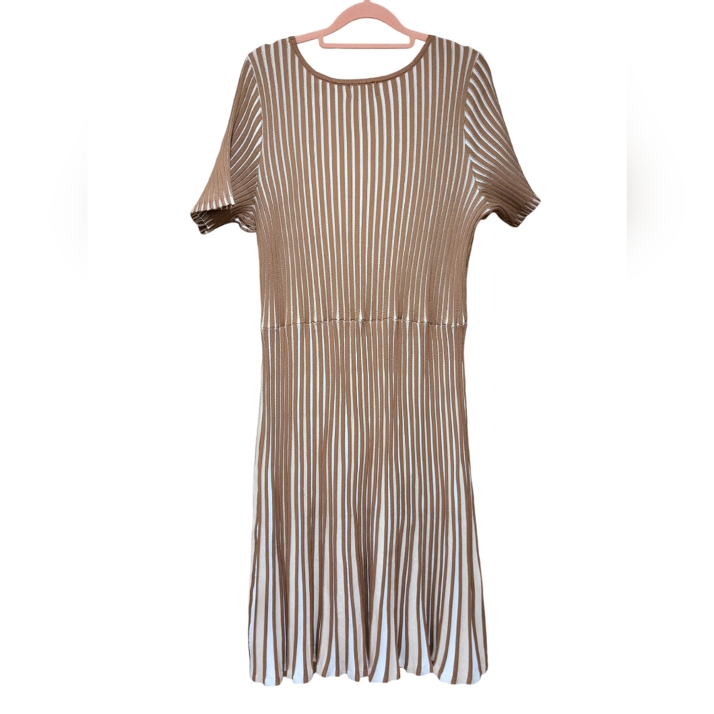 NWT Lane Bryant Stretchy Pleated Caramel/Cream Dress. Sz 18/20 - Picture 7 of 14